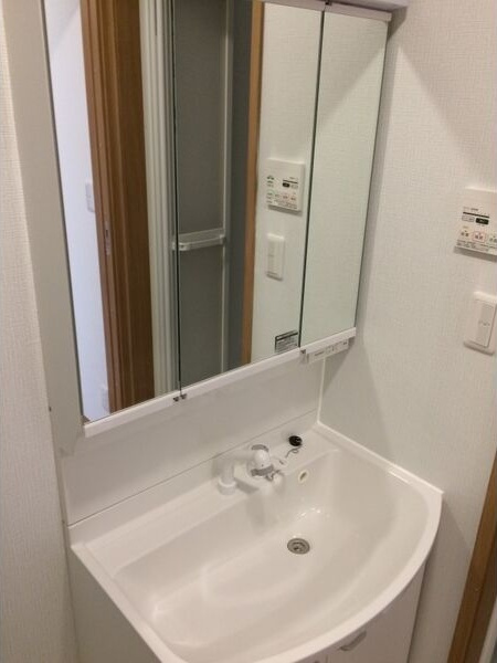 大成庵の独立洗面台