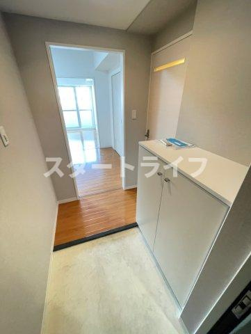 大阪市淀川区宮原１丁目の賃貸マンションの玄関