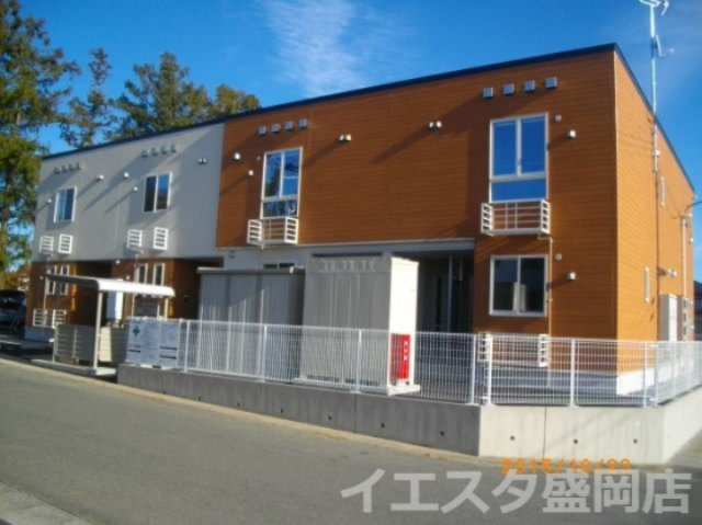 サンブロッサムＣの外観
