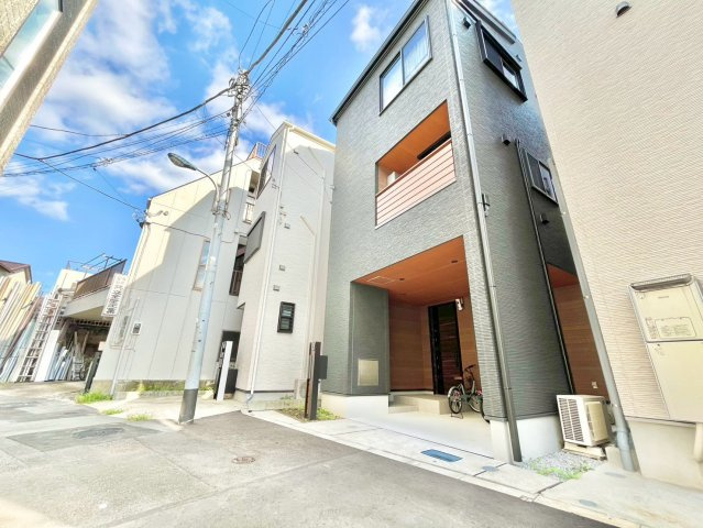北区堀船3丁目　中古戸建の外観|2026.09.17撮影

現地ご見学希望・資料請求などお気軽にお問い合わせ下さい！
03-5990-5201