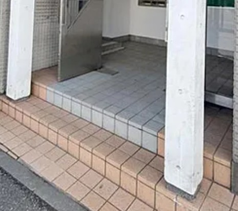 トップ狭山第二のエントランス