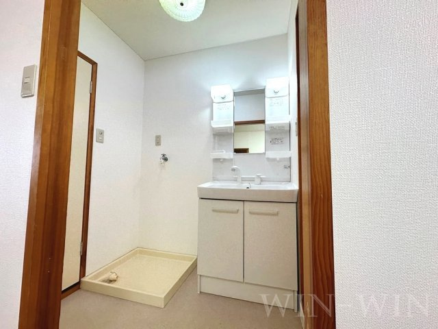 ウィングコート叶の洗面所|イメージ（同建物内別部屋の写真です）
