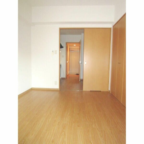 シャリテ　花澤の寝室