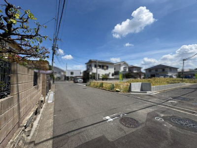 【周辺】 | 上松町　新築分譲住宅　全３区画 | 【閑静な住宅地でのびのび子育て】閑静な住宅地で子育て家族にピッタリ。毎日のお散歩も快適な緑に恵まれたエリアです。