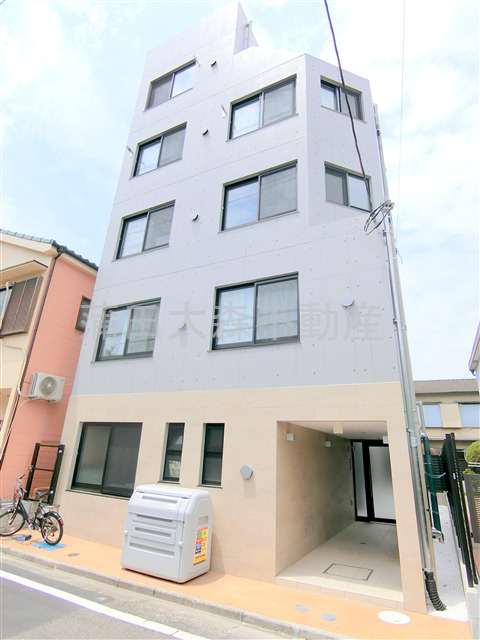 クリプトシーン大森の外観|2018年2月築　鉄筋コンクリート造5階建て　大田区大森北6丁目　総戸数13戸
京急本線平和島駅徒歩4分　京浜東北線大森駅徒歩15分　京急本線大森町駅徒歩11分