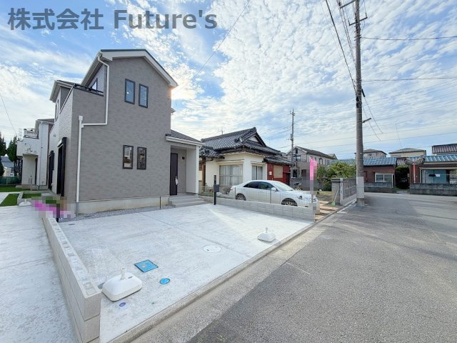 八潮市鶴ケ曽根　新築戸建　全3棟　C号棟の前面道路含む現地写真|前面道路含む現地写真です。