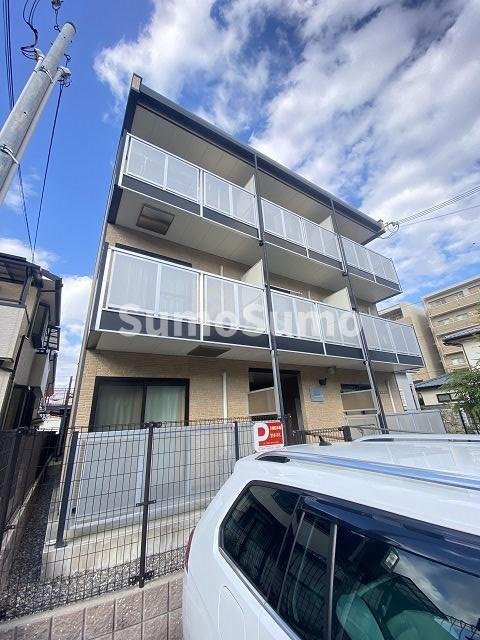 レオパレスターク
