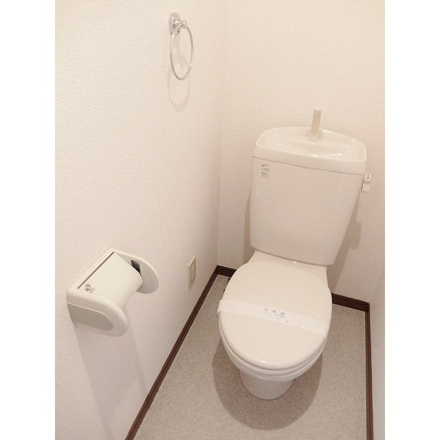 アンプルール フェール 岩波のトイレ