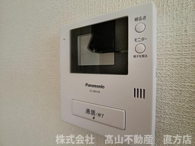直方市湯野原２丁目の賃貸マンションのセキュリティ