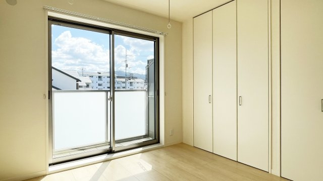 ＦＯＲＥＮＡＢＲＵＮ徳島の居間・リビング