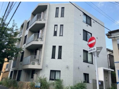 【外観】 | カーサピアッツァ中野松が丘 | 鉄筋コンクリート造のがっちりとした建物。