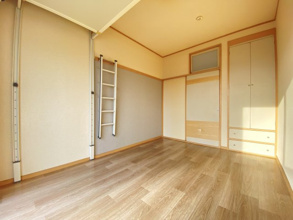 【寝室】