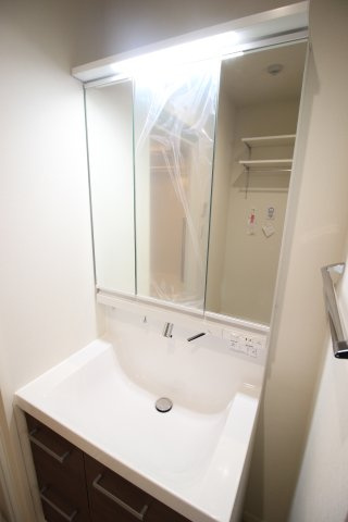 アイビスの洗面所|※別号室の同仕様の参考写真です。