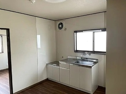 青梅市新町８丁目のアパートのキッチン