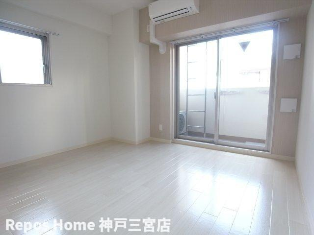 シャルマンパレ神戸花隈の居間・リビング