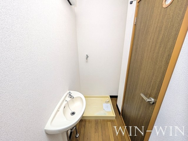 伊沢ビルの洗面所