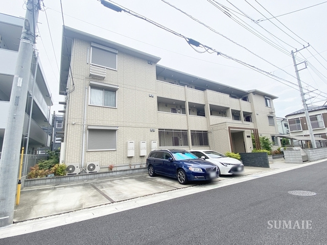 クレストステージ東大宮の外観|3階建てアパート！