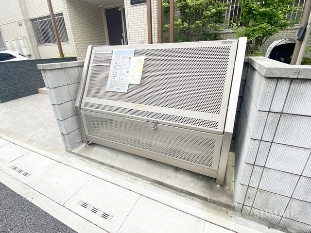 クレストステージ東大宮のその他共用部分|専用ゴミ置き場！