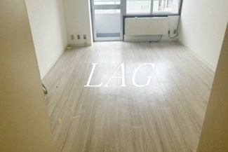 【居間・リビング】 | いづみハイツ茅場町 | 洋室のお部屋です。
