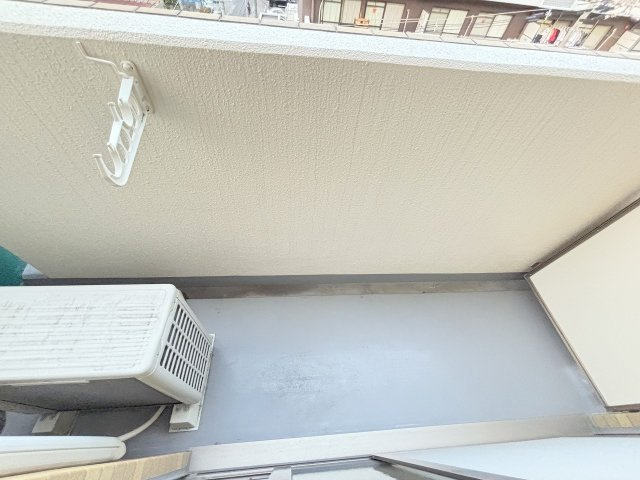 CRUM-1のバルコニー
