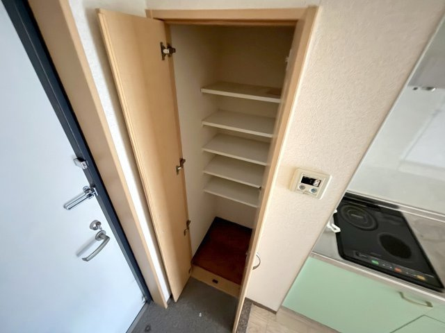 CRUM-1の収納