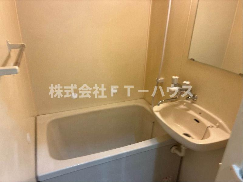 友愛ハイツの浴室
