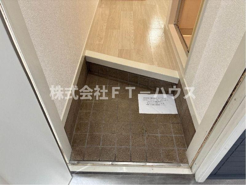 友愛ハイツの玄関