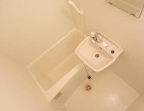 ゆたかはうすの浴室