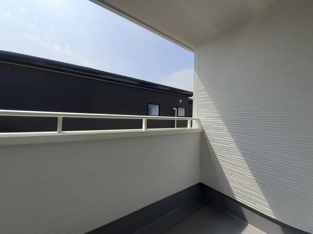 熊本市南区野口１丁目の新築一戸建のバルコニー|インナーバルコニー