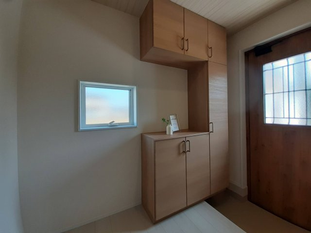 熊本市南区野口１丁目の新築一戸建の玄関