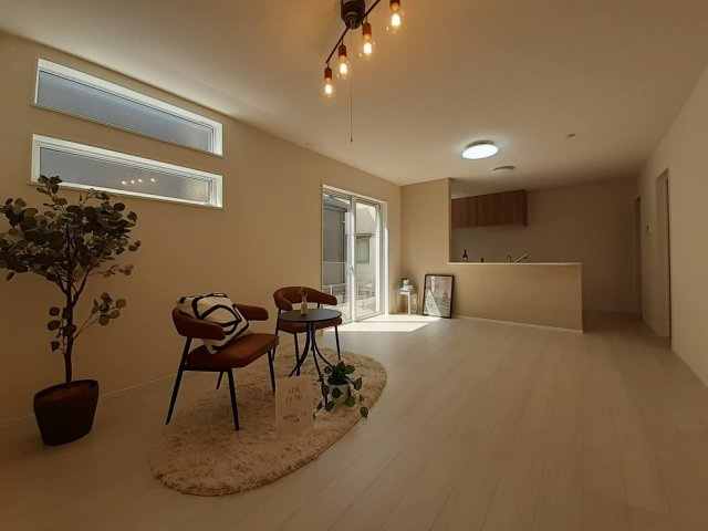 熊本市南区野口１丁目の新築一戸建の居間・リビング|LDK16.7帖
