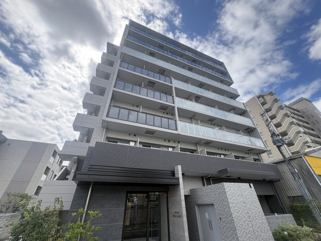 エスリード江坂アンムートの外観