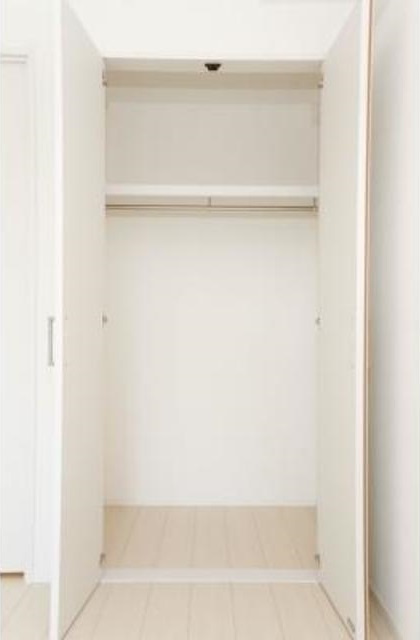 コロネット小金井緑の収納|同タイプ住戸の写真です