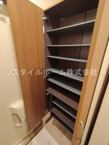 クレール水神Ｃ棟の収納