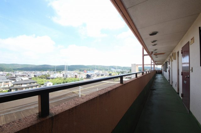 グレースコーポのその他共用部分|6F共用廊下です