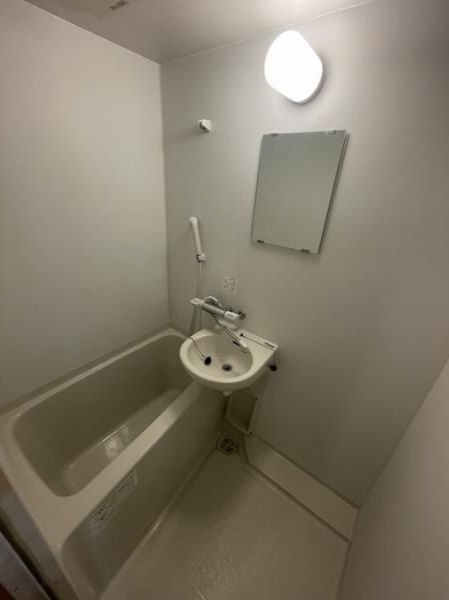 Ｒｅｓｉｄｅｎｃｅ平安町の浴室