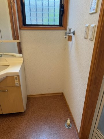 西東京市柳沢１丁目の一戸建ての洗面所|洗濯機置場