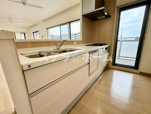 ファインフラッツ豊中桜の町のキッチン|キッチンでお料理をお楽しみください