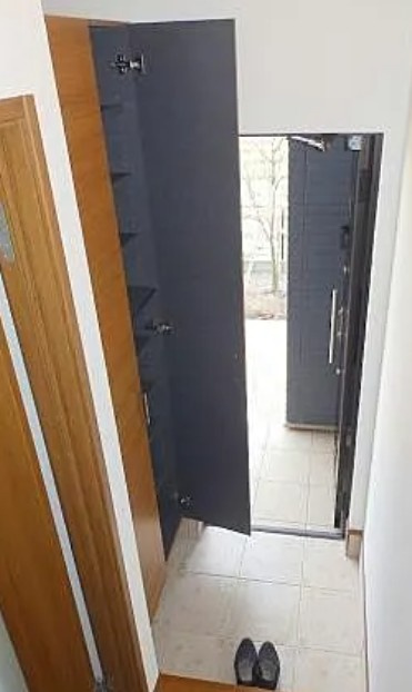 ねこのしっぽ　Ａの玄関