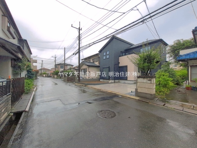 川越市吉田　新築戸建の前面道路含む現地写真