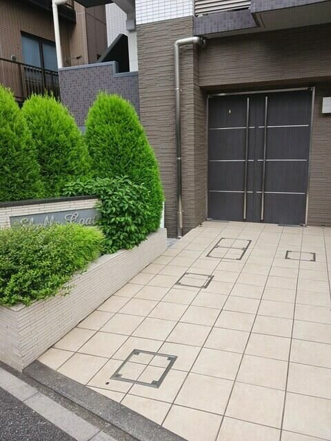 シェルズコートのエントランス