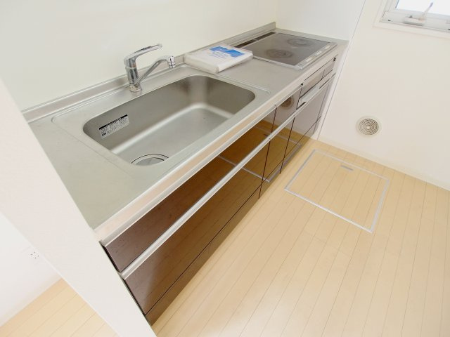 シャンテ鶴江　Ｃ棟のキッチン