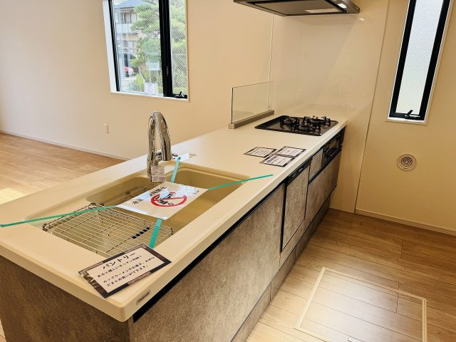 八王子市　下柚木　新築一戸建て　２期のキッチン|～使い勝手良く、スタイリッシュなオープンキッチン～