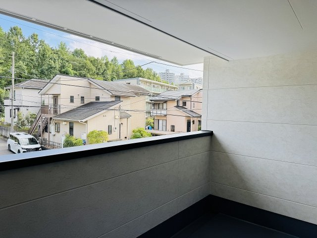 八王子市　下柚木　新築一戸建て　２期のバルコニー|～急な雨でも安心のインナーバルコニーでお洗濯物安心～