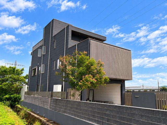 野洲市上屋の外観