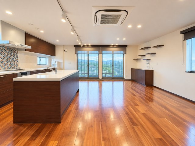 野洲市上屋の居間・リビング