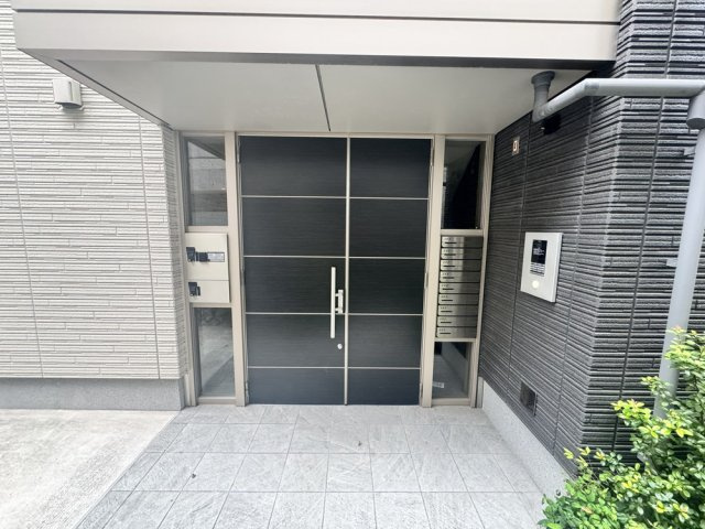 ル・レクチェのエントランス