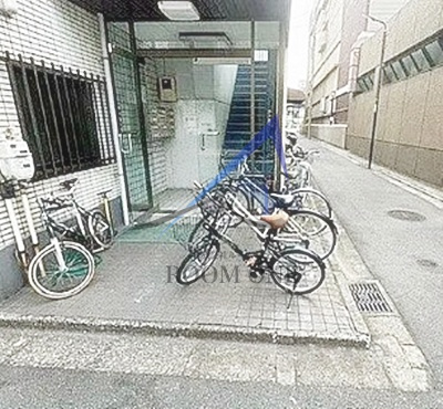 毛塚ビルのエントランス|エントランスです。