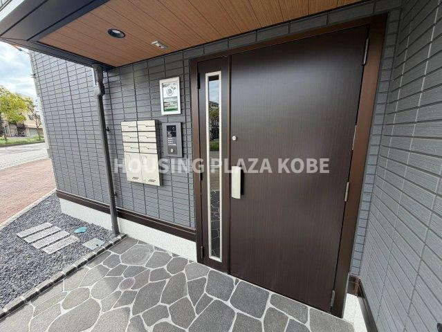 Pista神戸板宿のエントランス