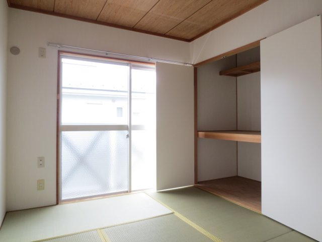 ガーデンホームズDの和室